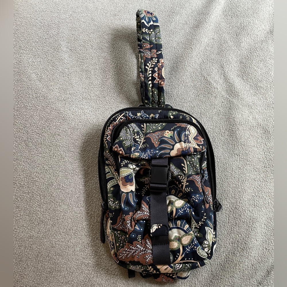 Vera Bradley Java Navy Utility Sling